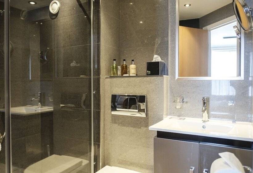 スタンダードルーム, The Fox & Goose