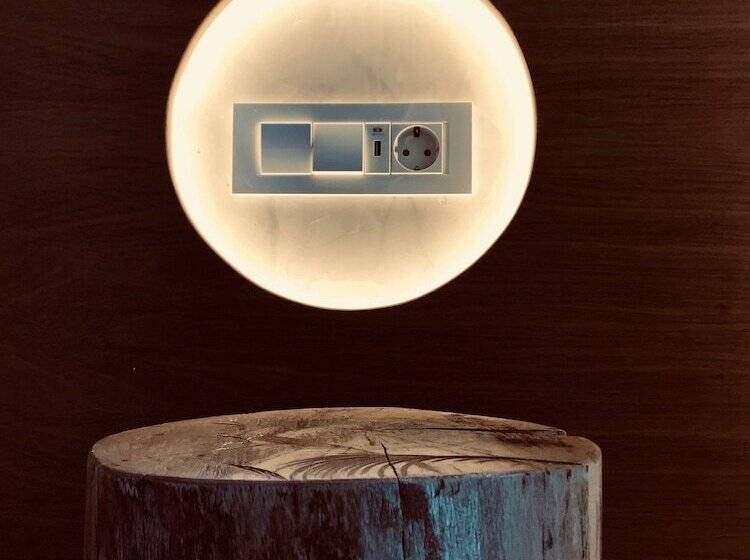 Номер Премиум, Thera Mare