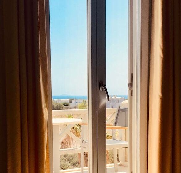 Номер Стандарт Боковой Вид на Море, Thera Mare