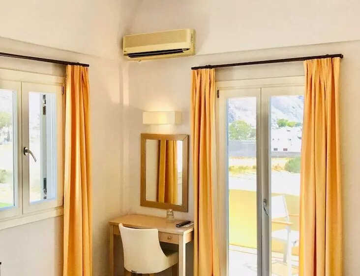 Chambre Standard Vue Mer Latérale, Thera Mare