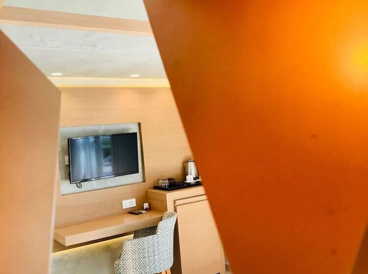 Номер Premium Боковой Вид на Море, Thera Mare