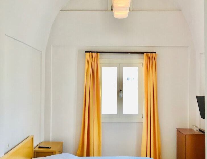 Номер Стандарт, Thera Mare