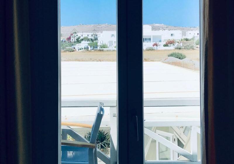 Номер Стандарт, Thera Mare