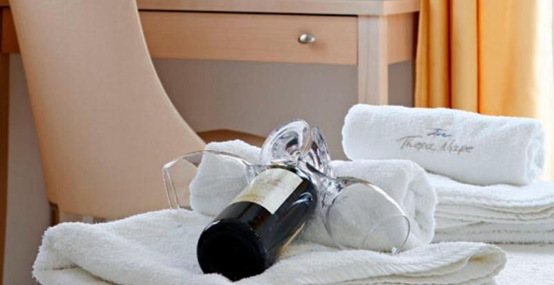 Номер Стандарт, Thera Mare