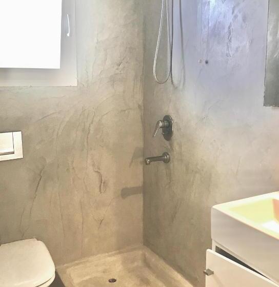 Номер Премиум, Thera Mare