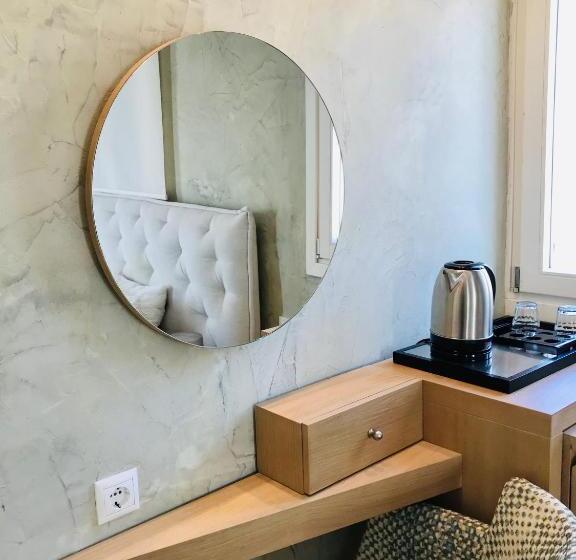 Номер Premium Боковой Вид на Море, Thera Mare