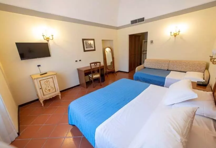 スーペリアトリプルルーム, Villa Tuscolana