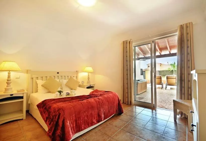 آپارتمان 3 خوابه, Jardim Da Meia Praia Resort
