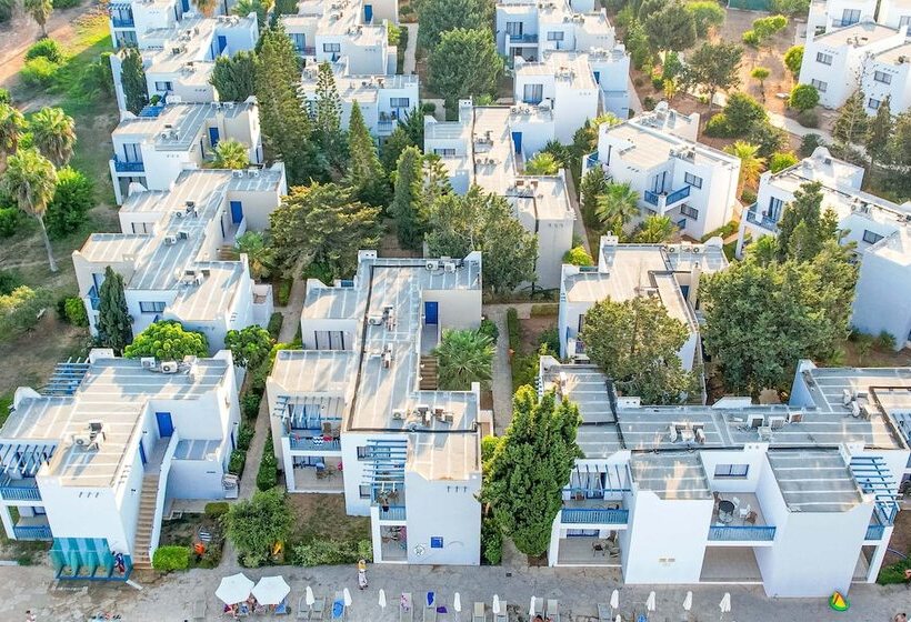 Студио Стандарт Вид на Сад, Marismare Apartments