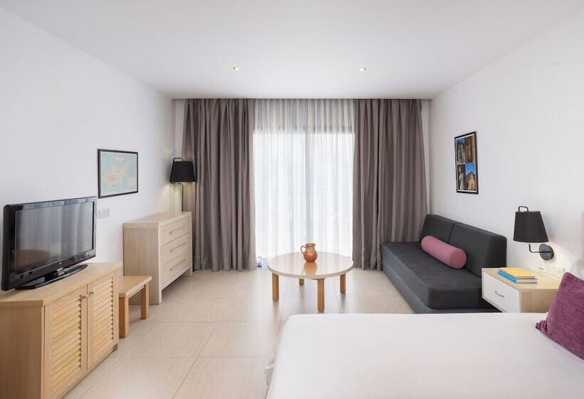 Студио Стандарт Вид на Сад, Marismare Apartments