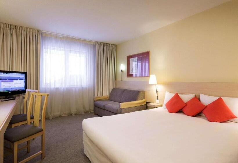 Номер Executive, Novotel Milton Keynes