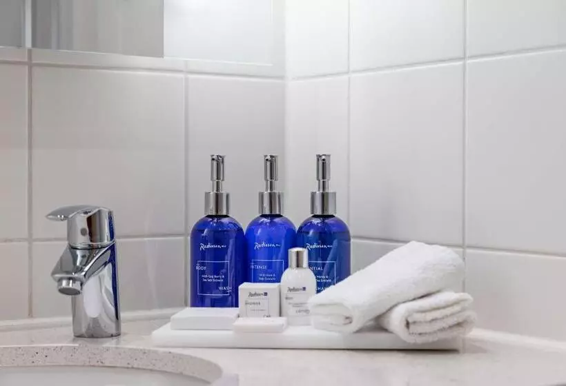 スタンダードルーム, Radisson Blu Hotel London Stansted Airport