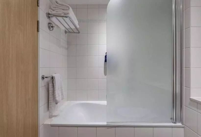 スイート, Radisson Blu Hotel London Stansted Airport