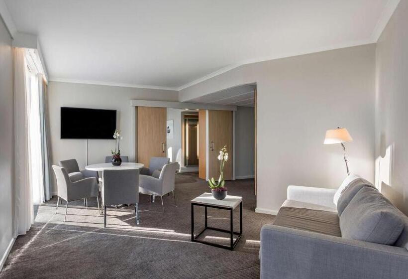 Люкс, Radisson Blu Hotel London Stansted Airport