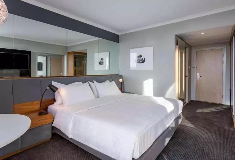 スイート, Radisson Blu Hotel London Stansted Airport