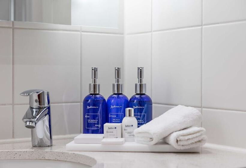 Номер Стандарт, Radisson Blu Hotel London Stansted Airport