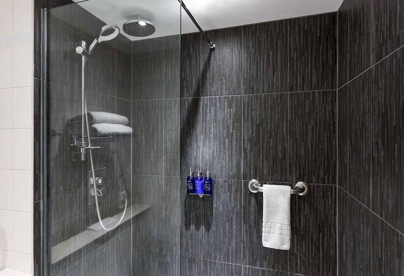 Люкс, Radisson Blu Hotel London Stansted Airport