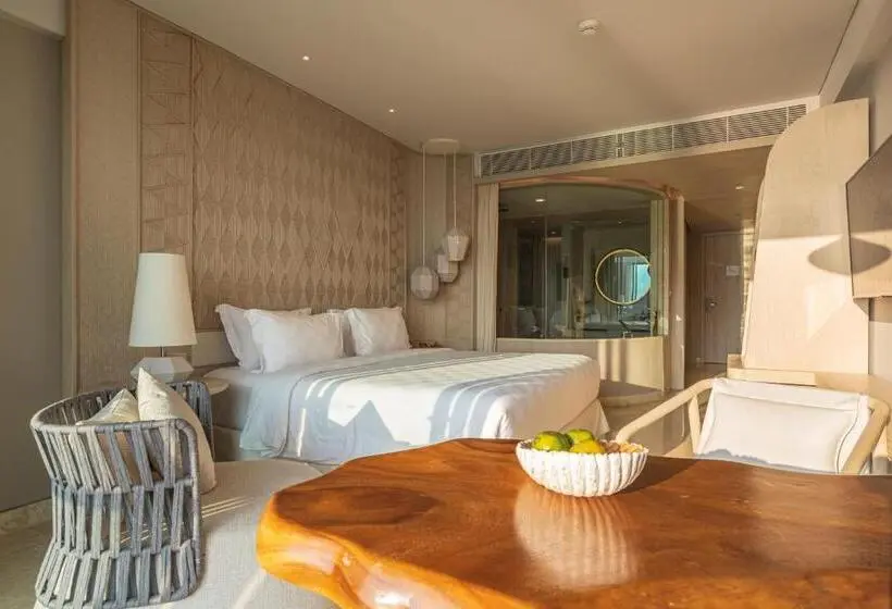 اتاق لوکس با تخت بزرگ, Ayana Komodo Waecicu Beach