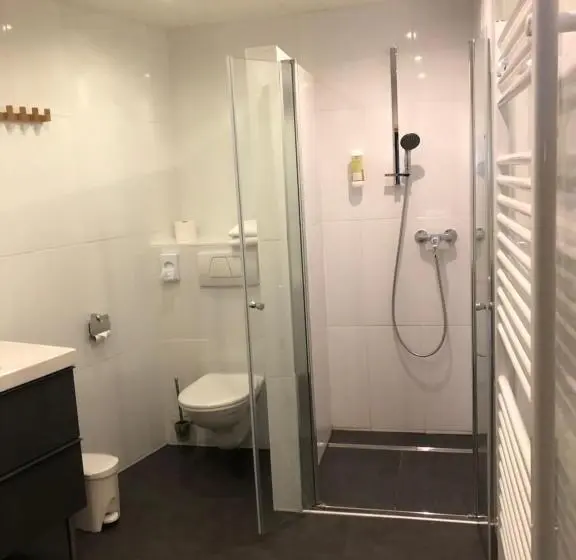 バルコニー付き１ベッドルームアパートメント, B & B Gmeineck