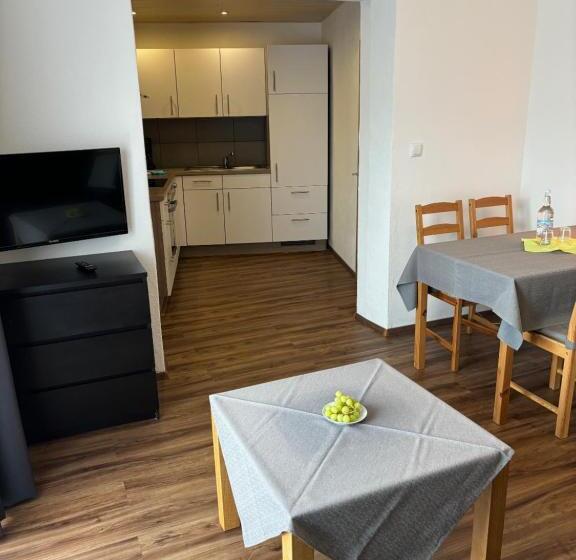 バルコニー付き１ベッドルームアパートメント, B & B Gmeineck