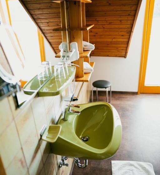 חדר אקונומי, Gailtaler Hof