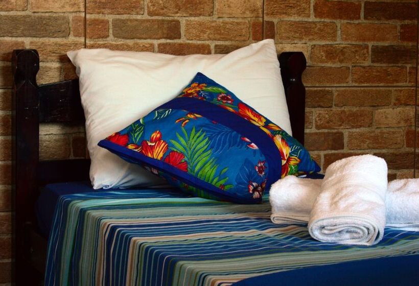 اتاق استاندارد سه نفره, Santa Helena