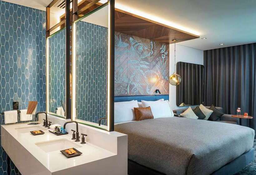 סוויטה, Hilton Lacleamy