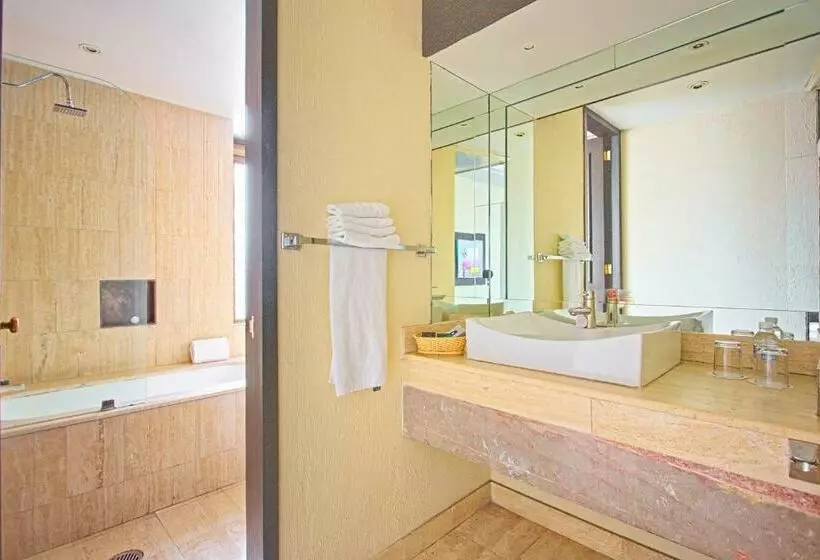 اتاق استاندارد با تخت بزرگ, Imperial Reforma