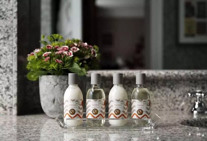 デラックスルーム, Knightsbridge Hotel, Firmdale Hotels