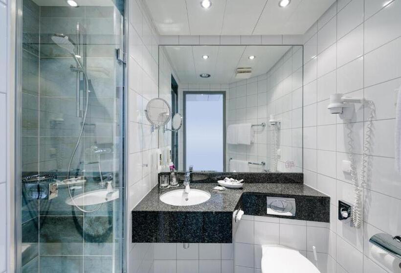 חדר משפחתי, Mercure Hotel Hannover Mitte