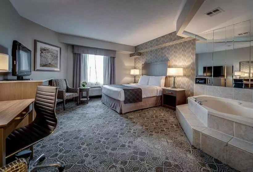 سوئیت با وان آب گرم, Monte Carlo Inn Markham