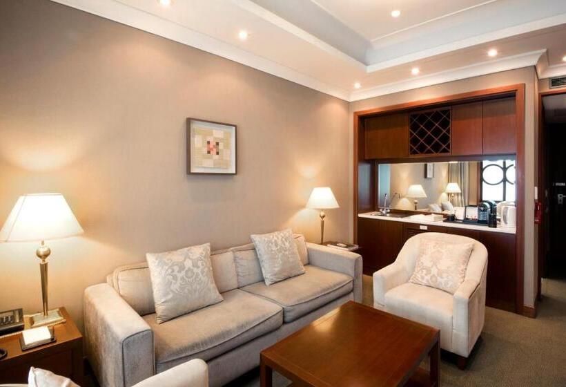 جناح سوبيريور, Nongshim