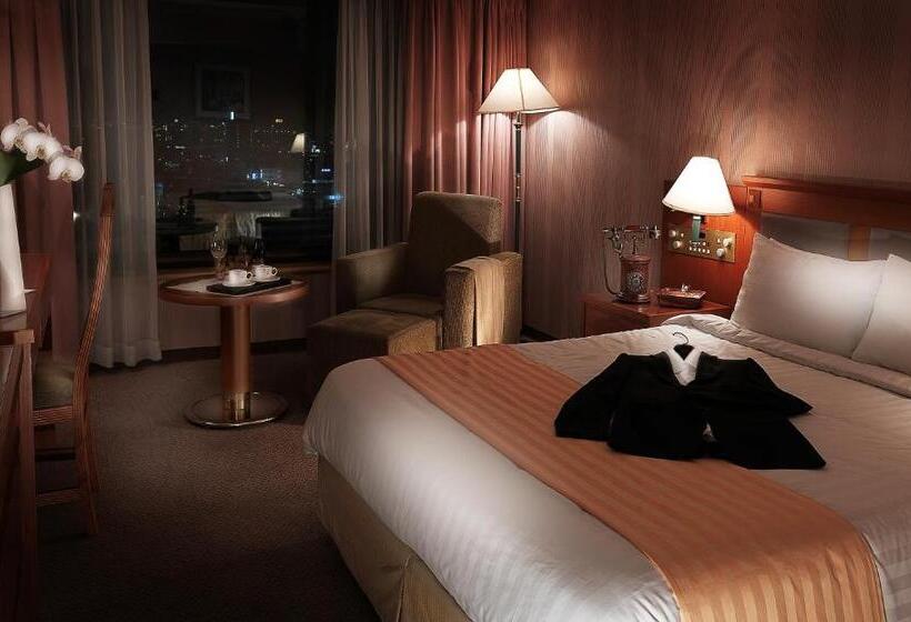 デラックスルーム, Paragon