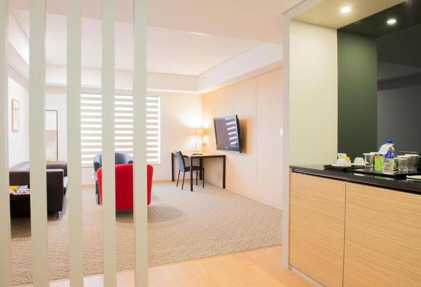 スイート, Paragon