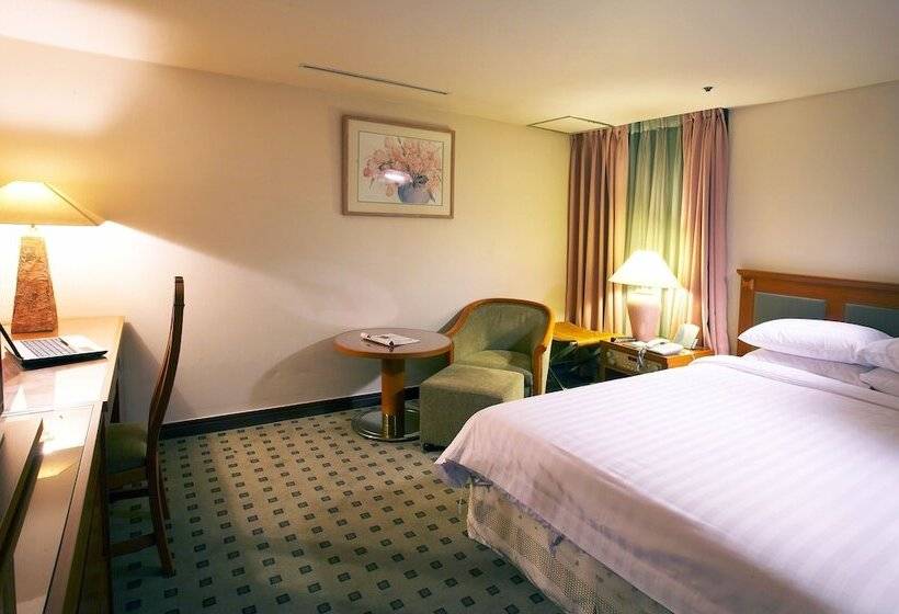 スタンダードルーム, Paragon