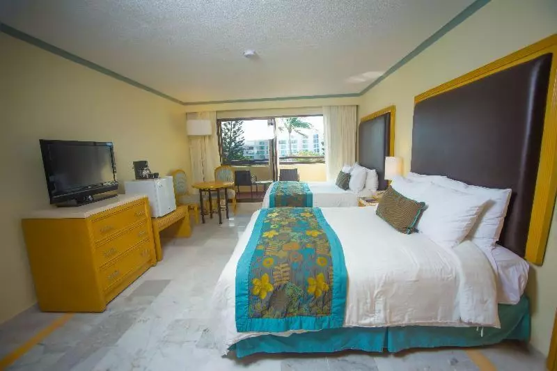 سوییت جونیور با چشم‌انداز دریا, Samba Vallarta All Inclusive
