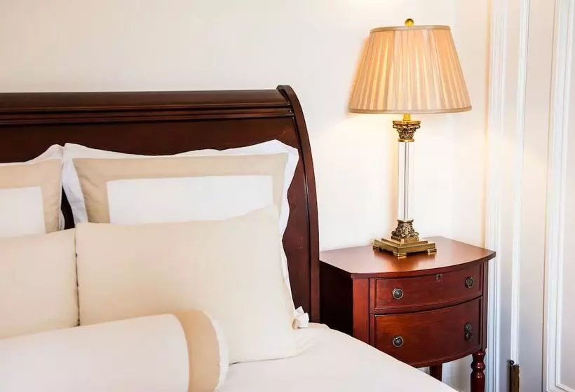 デラックスルーム, The Inn At The Union Club Of British Columbia
