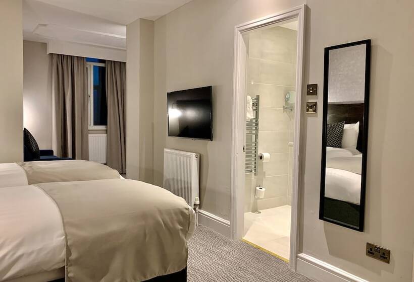Номер Стандарт, Trafford Hall Hotel Manchester, Trademark Collection By Wyndham