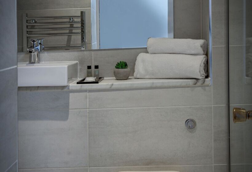 Классический Номер, Trafford Hall Hotel Manchester, Trademark Collection By Wyndham