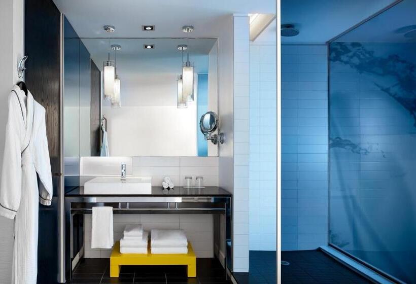 带大床的套房, W Montréal