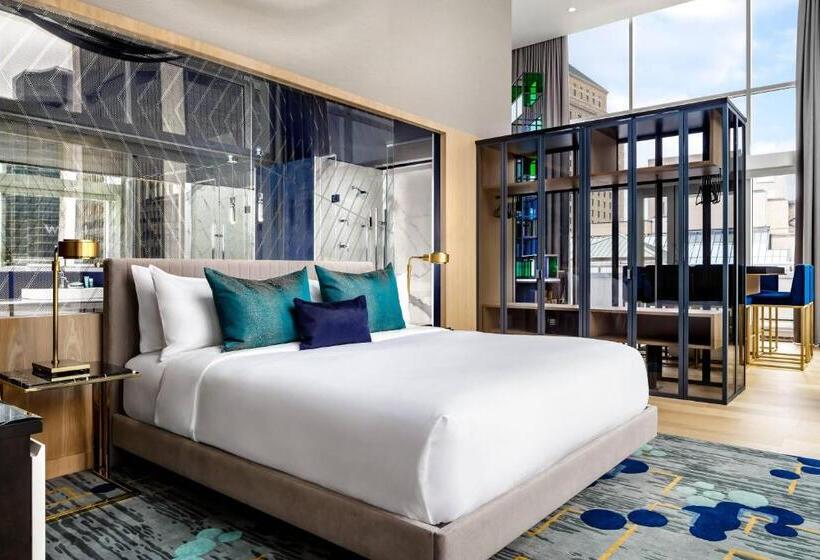 带大床的套房, W Montréal