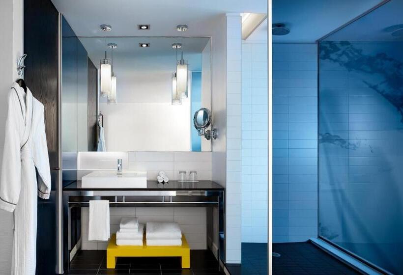 带大床的套房, W Montréal