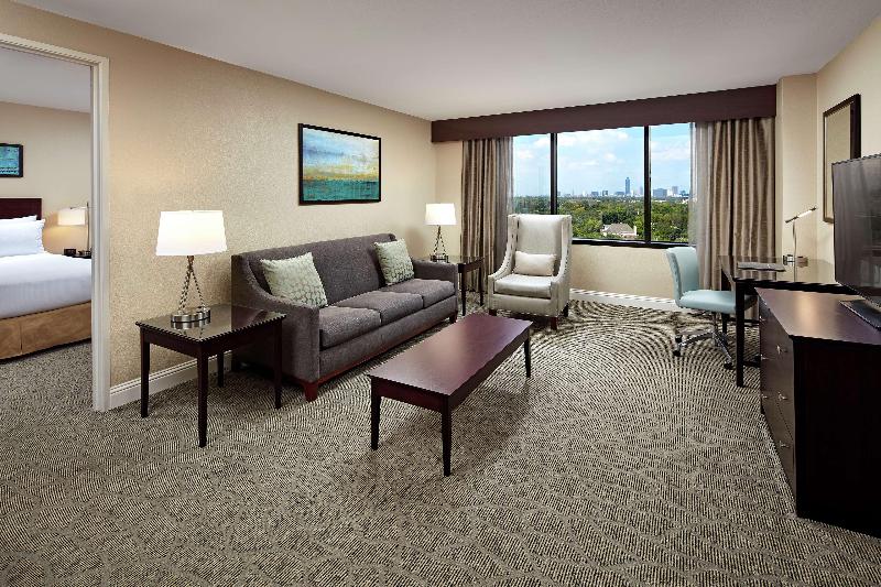 带大床的套房, Super 8 By Wyndham Saskatoon Near Saskatoon Airport