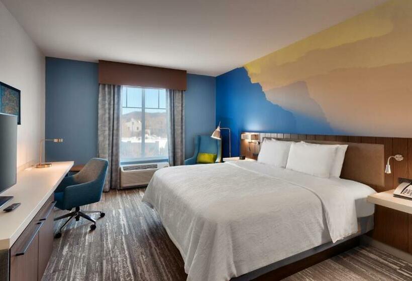 חדר סטנדרט עם מיטת קינג, Hilton Garden Inn Prescott Downtown