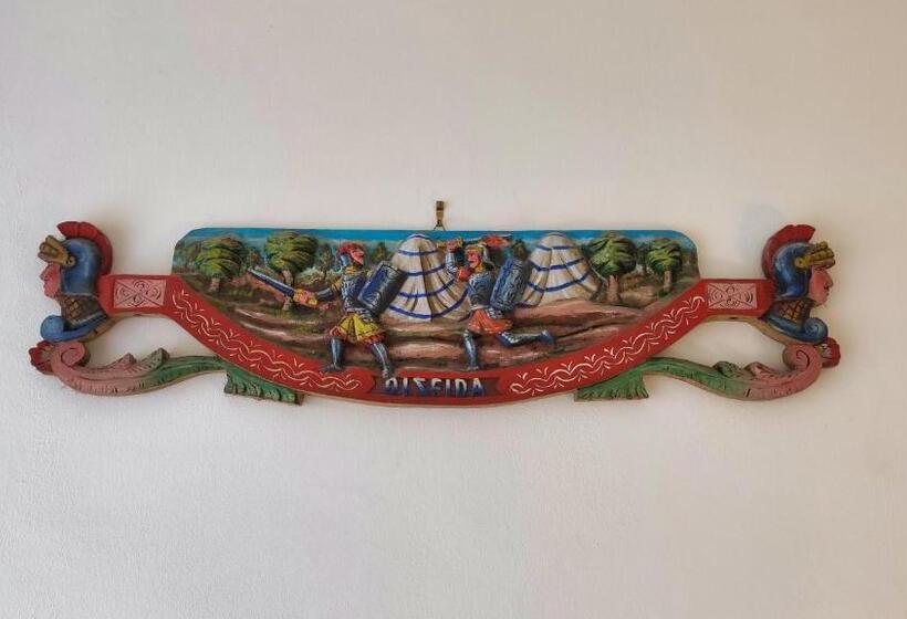 غرفة قياسية ثلاثية, Hippocampus B&b