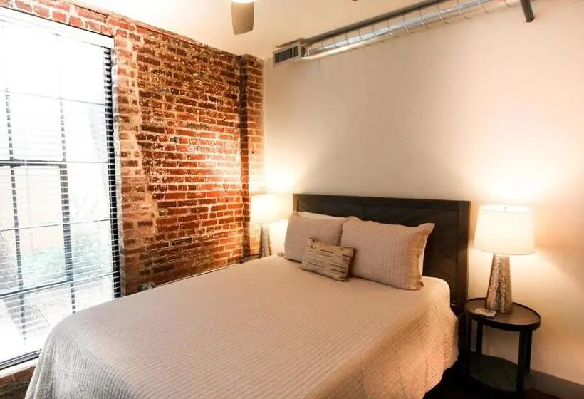 スイート, The Lofts At Downtown Salem