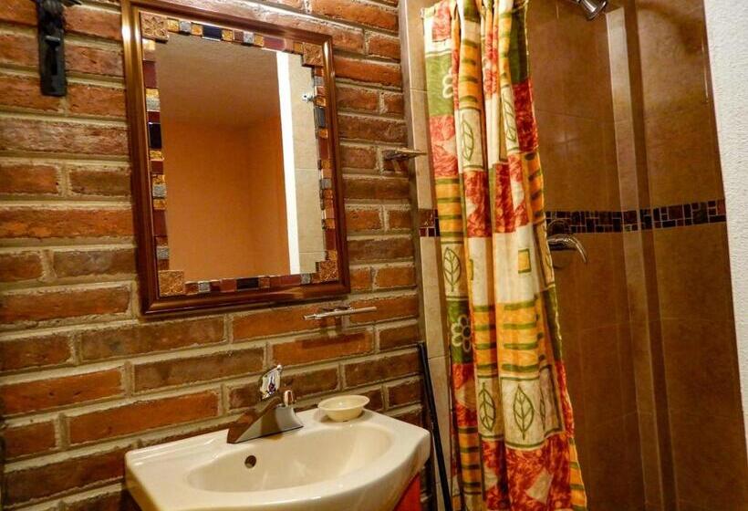 Standardrum, Hospedaje Ensueño