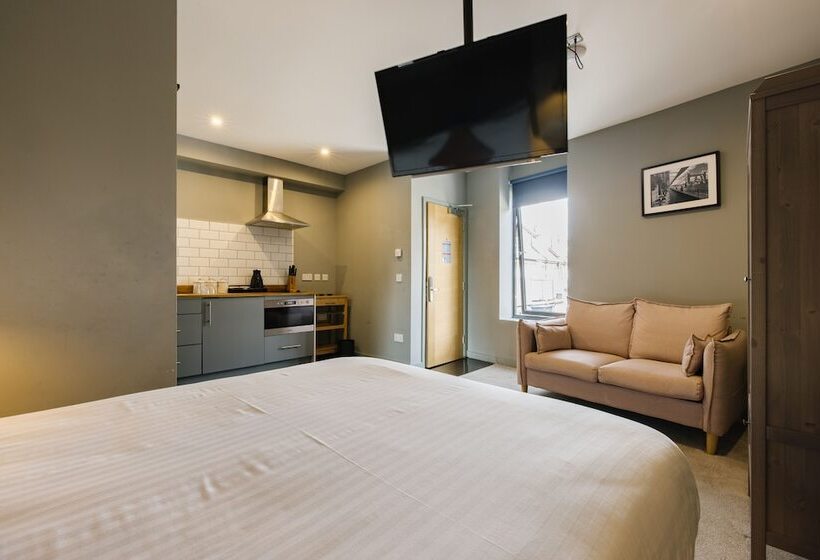 스탠다드 스튜디오, Cityspace Tower Bridge