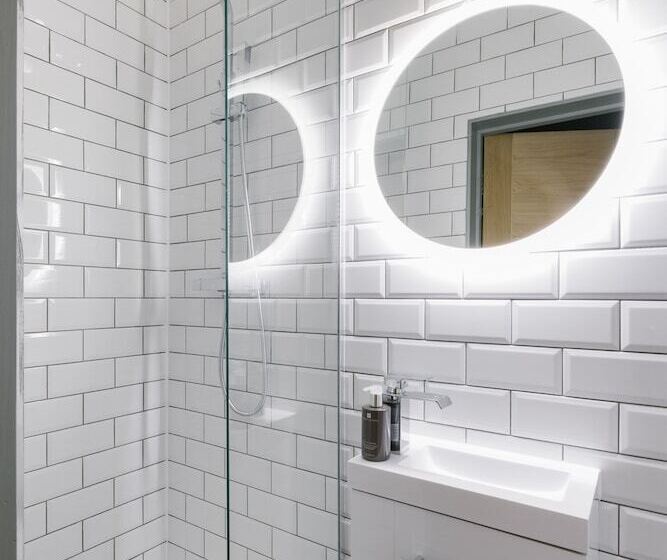 Superior Room, Cityspace Tower Bridge