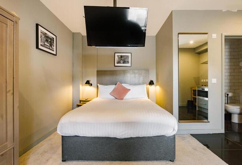 Standard Studio, Cityspace Tower Bridge